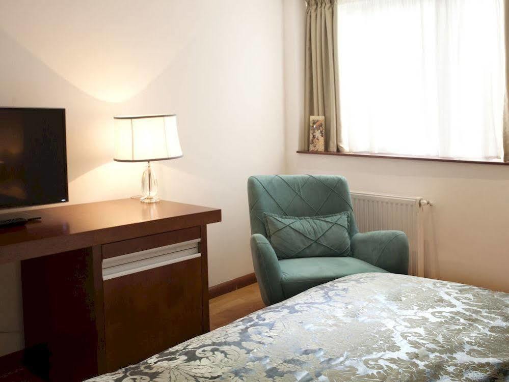 Garden Spa Boutique Hotel 斯科普里 外观 照片